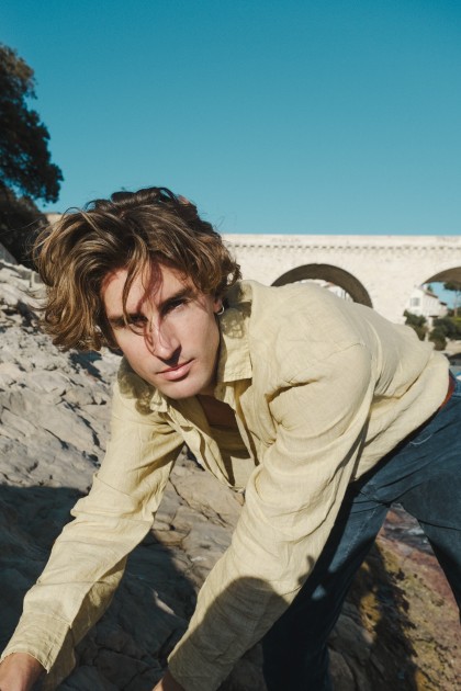 Model Leon B.