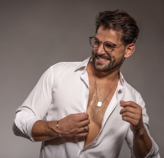 Model Yves-Len U.