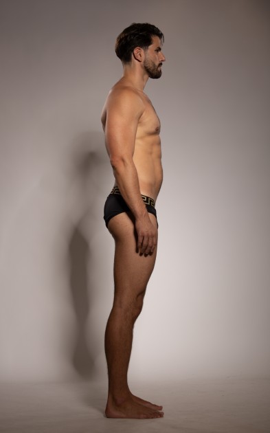 Model Yves-Len U.