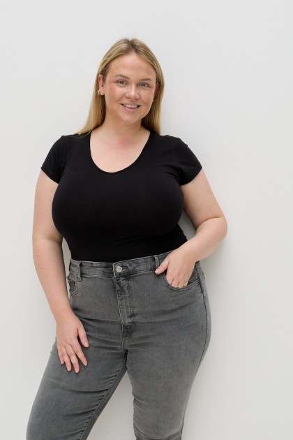 Model Madeleine N.