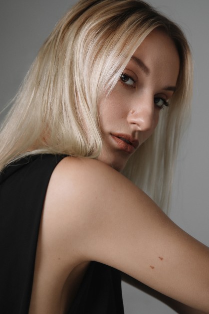 Model Eilina K.