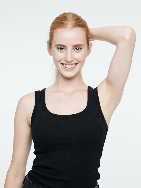 Model Ronja W.