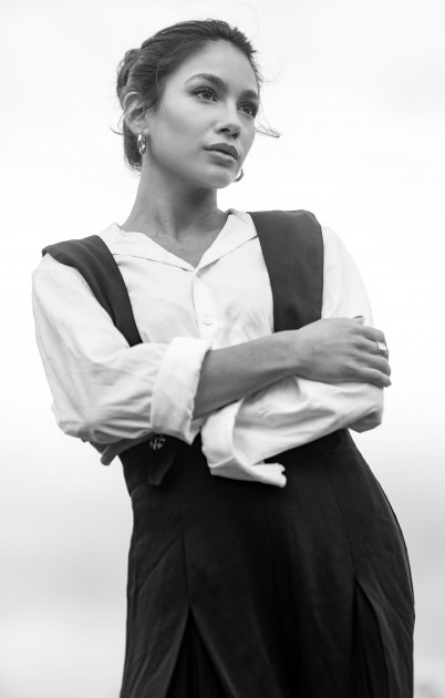 Model Vivian S.