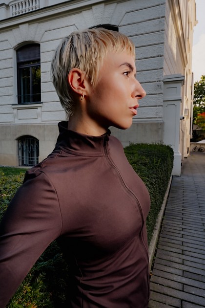 Model Elisa L.