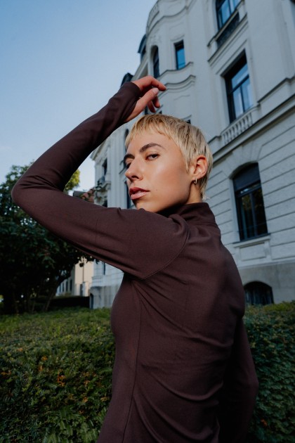 Model Elisa L.