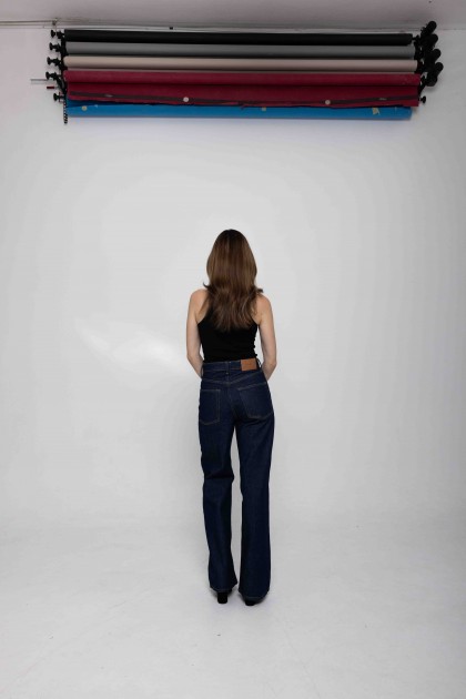 Model Yvonne S.