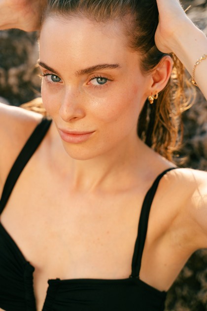 Model Yvonne S.