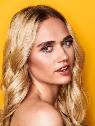Hostess Birte J.