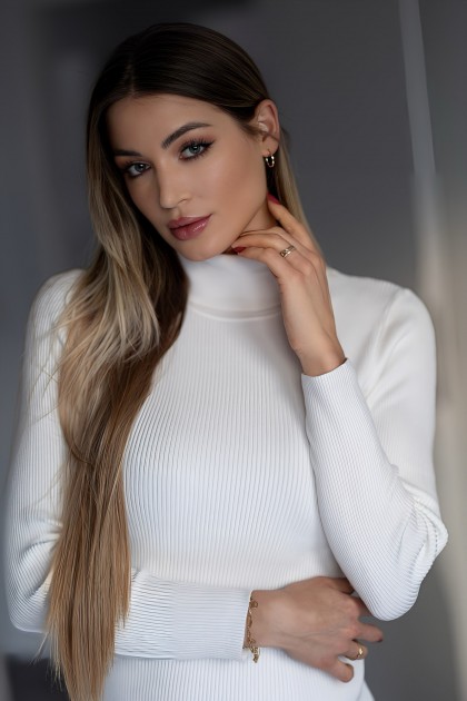 Model Sarina M.