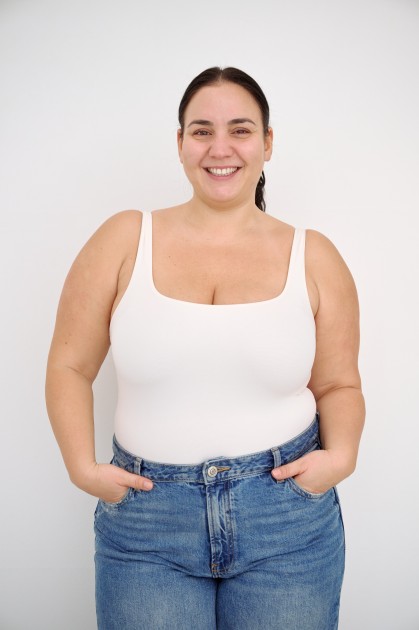 Model Angela Daiana B.