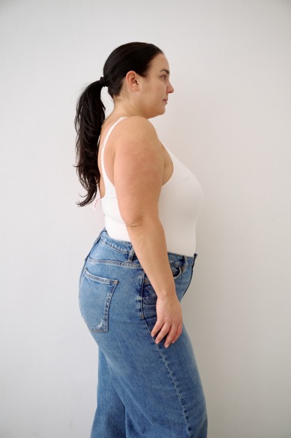 Model Angela Daiana B.