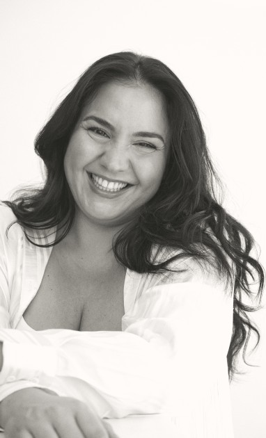 Model Angela Daiana B.