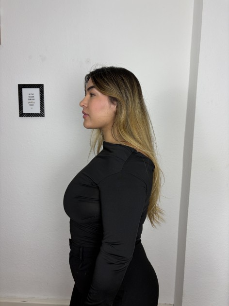 Model Anna Gulaab V.