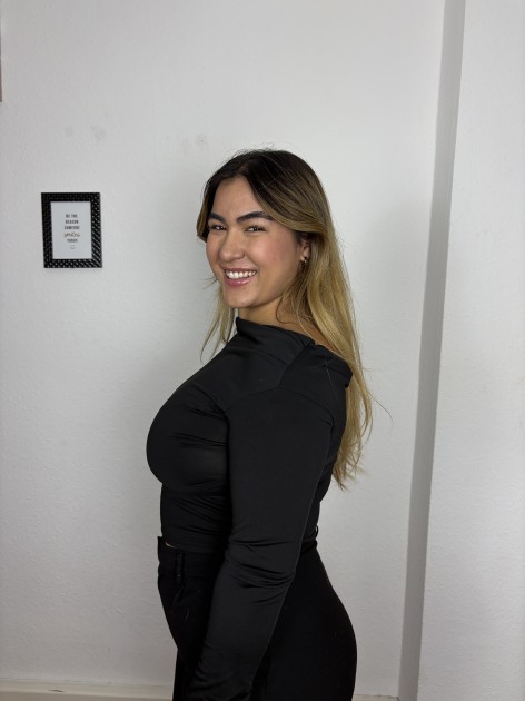 Model Anna Gulaab V.