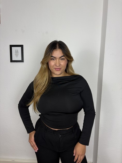 Model Anna Gulaab V.