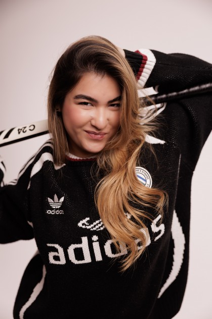 Model Anna Gulaab V.