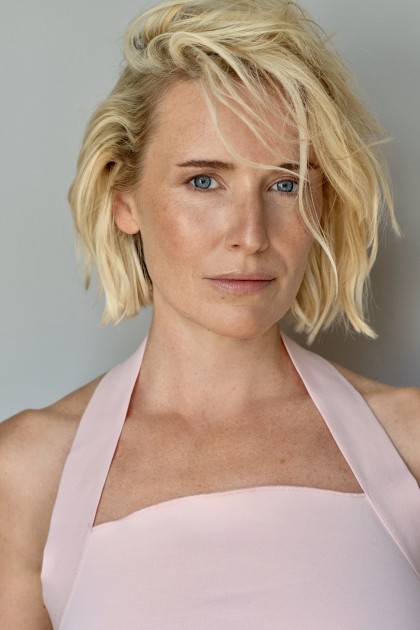 Model Mira-Louisa B.