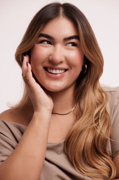 Model Anna Gulaab V.