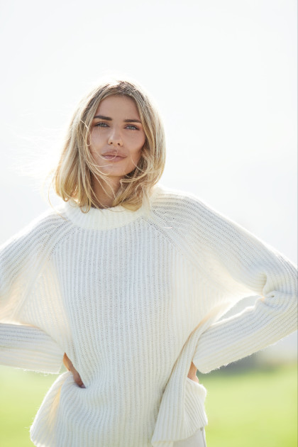 Model Mona Elisabeth S.