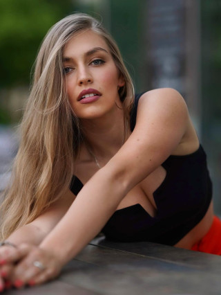 Hostess Vanessa K.