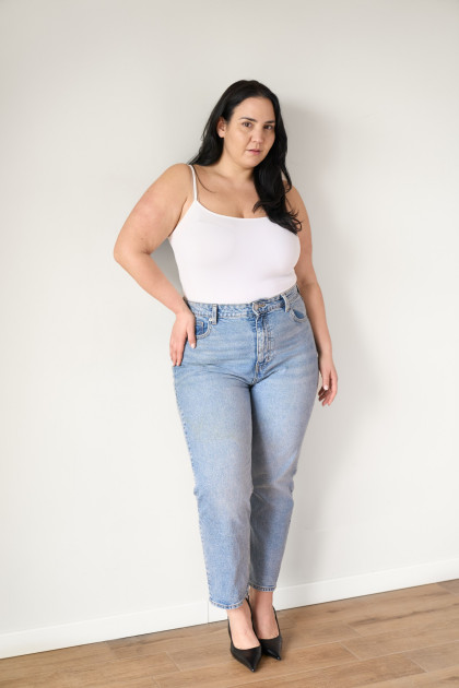 Model Angela Daiana B.