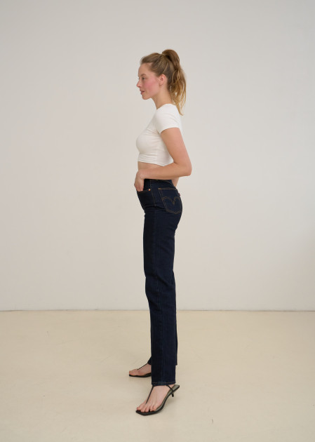 Model Mahina-Gabrielle R.