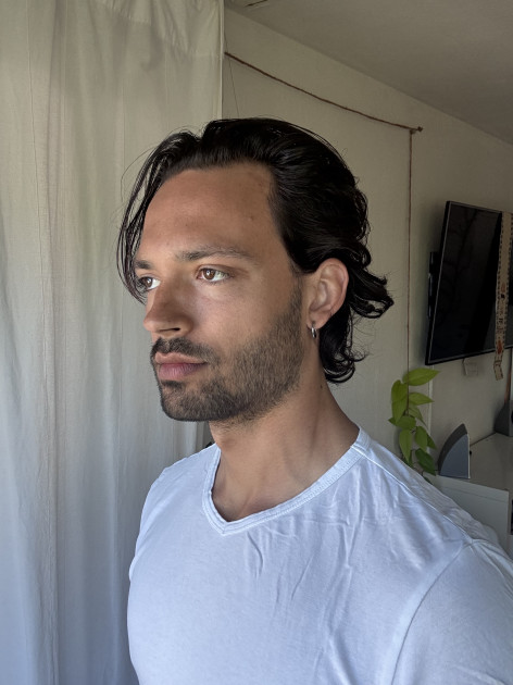 Model Daniel Mukunda W.