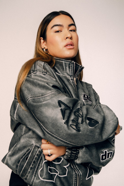 Model Anna Gulaab V.