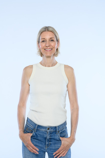 Model Barbara J.