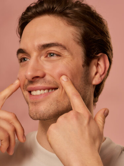 Model Simon F.