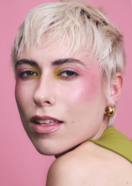 Model Elisa L.