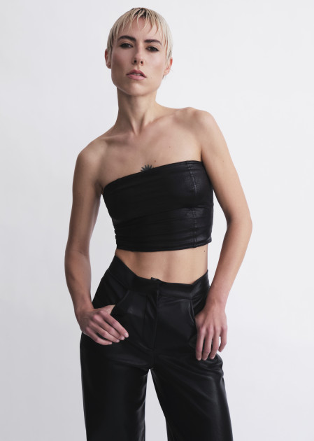 Model Elisa L.