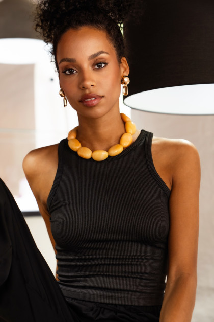 Model Trish M.