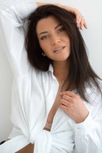 Model Adeline K.