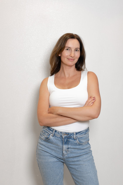 Model Nelli K.