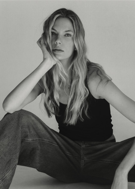 Model Ramona M.