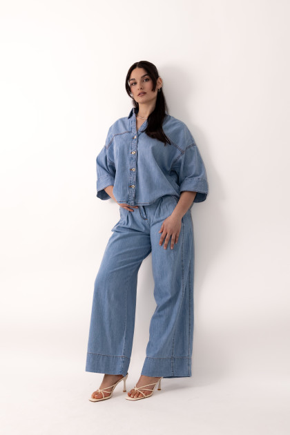 Model Diana A.