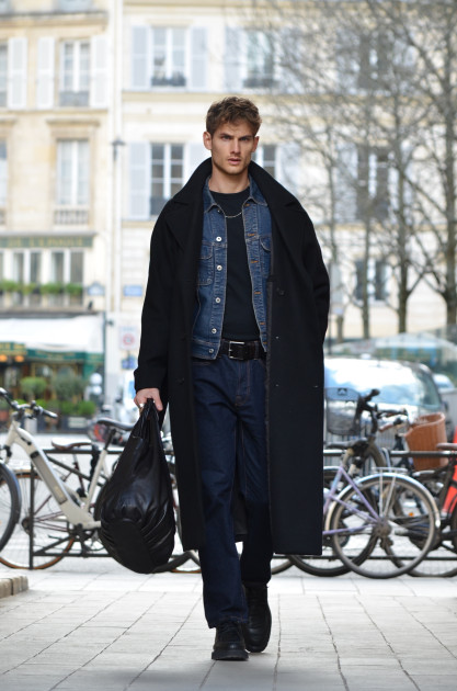 Model Felix R.