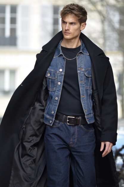 Model Felix R.