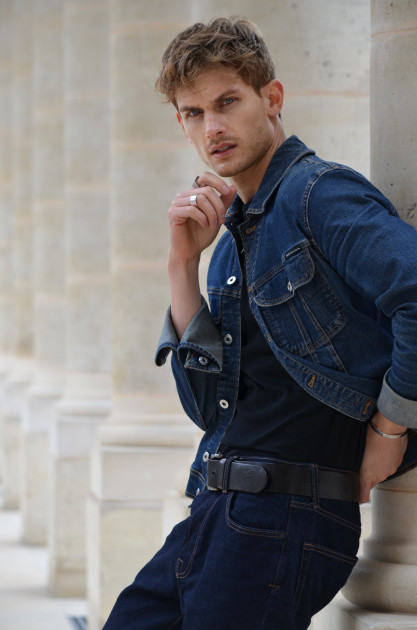 Model Felix R.