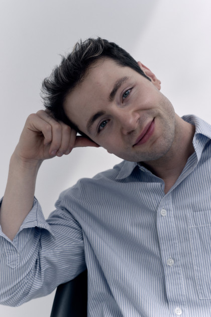 Model Aziz B.