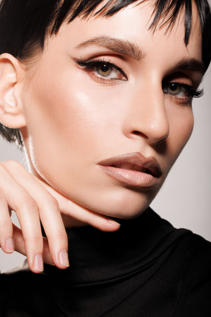 Model Mara B.