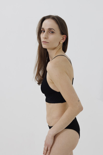 Model Mara B.