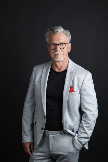 Model Anton R.