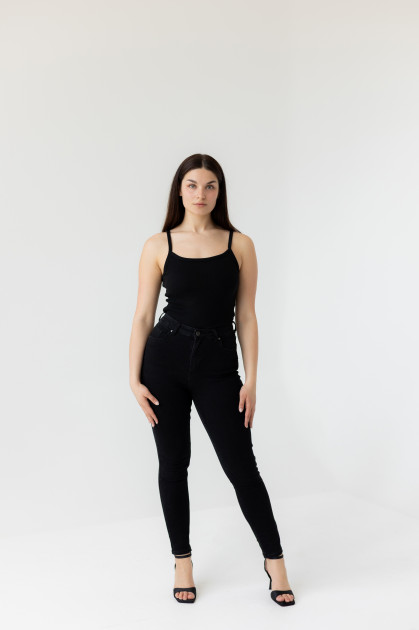 Model Diana A.