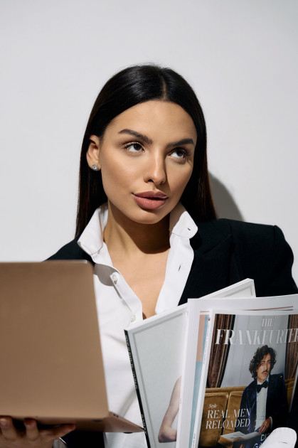 Model Manal H.