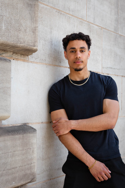 Model Simon K.