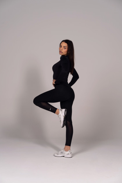 Model Manal H.