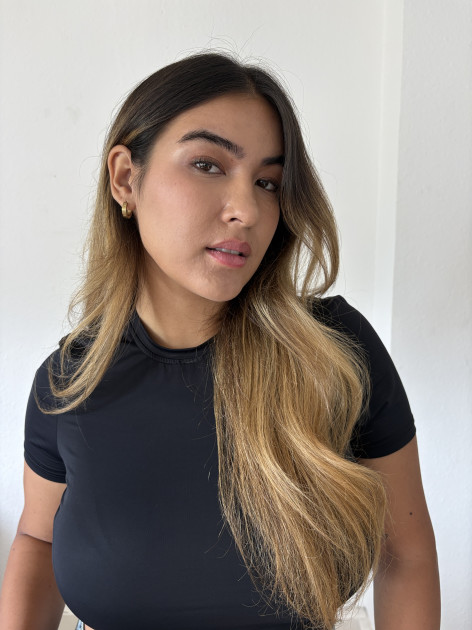 Model Anna Gulaab V.