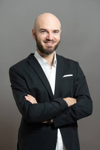 Model Roman H.